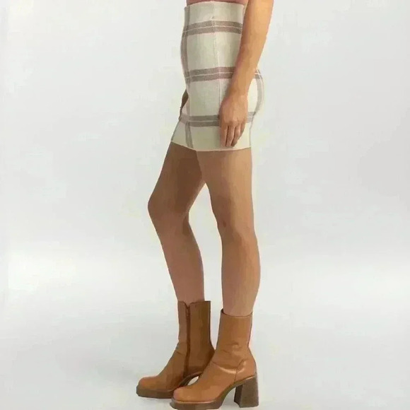Tillys Full Tilt Plaid Sweater Skirt Cream Combo Medium Mini Skirt - Picture 1 of 6